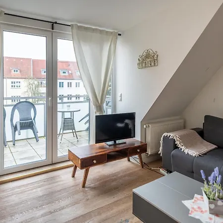 Claras Gartenblick In Schwerin, Naehe Schloss, Hbf & Altstadt, Ruhige Zentrale Lage, Kostenfreie Parkplaetze *