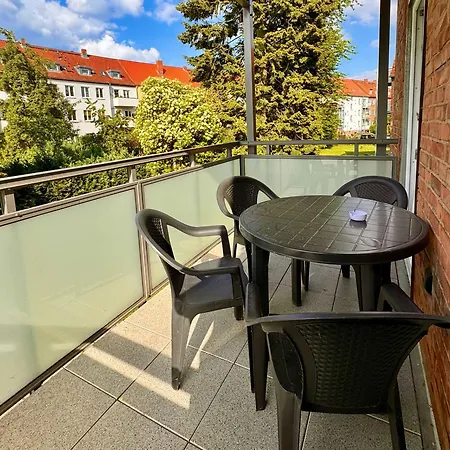 Claras Gartenblick In Schwerin, Naehe Schloss, Hbf & Altstadt, Ruhige Zentrale Lage, Kostenfreie Parkplaetze *