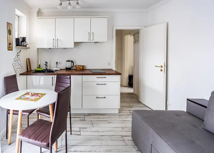 Claras Gartenblick * 슈베린